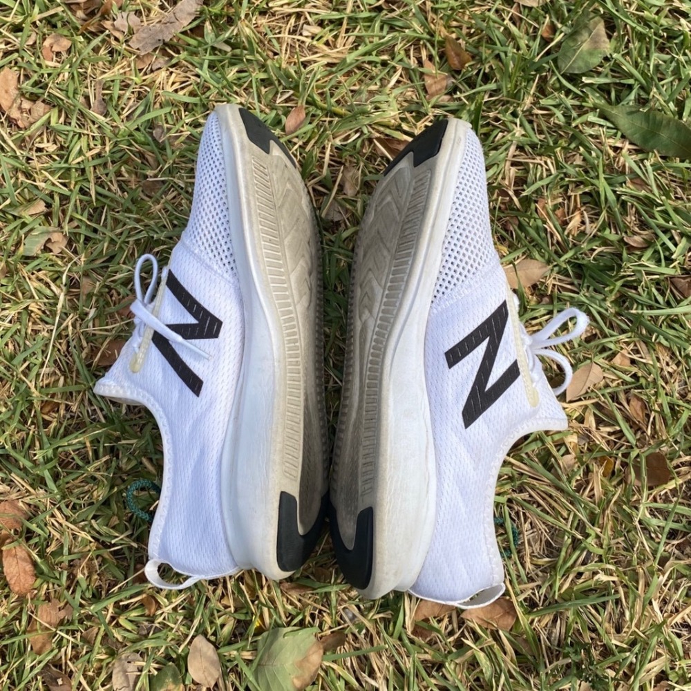 New Balance FuelCore Coast v3 Womens 7 White Black Mesh Running Shoes WCOASWT3 - Picture 6 of 10
